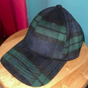 Dad hat. It’s a thermal material